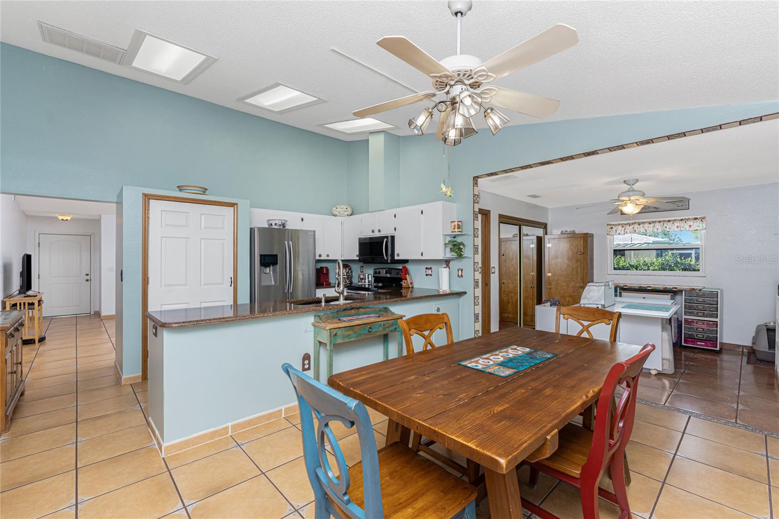 BAY VIEW MANOR - Residential