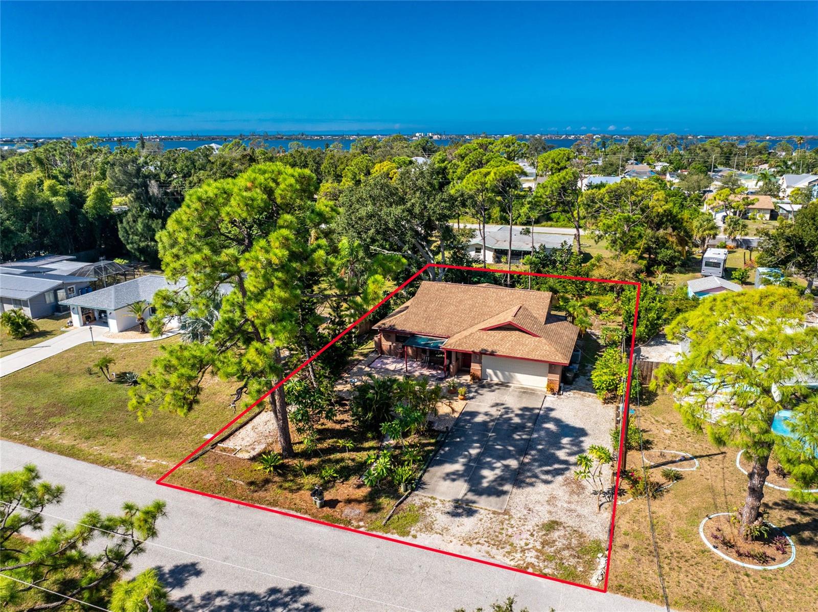 BAY VIEW MANOR - Residential