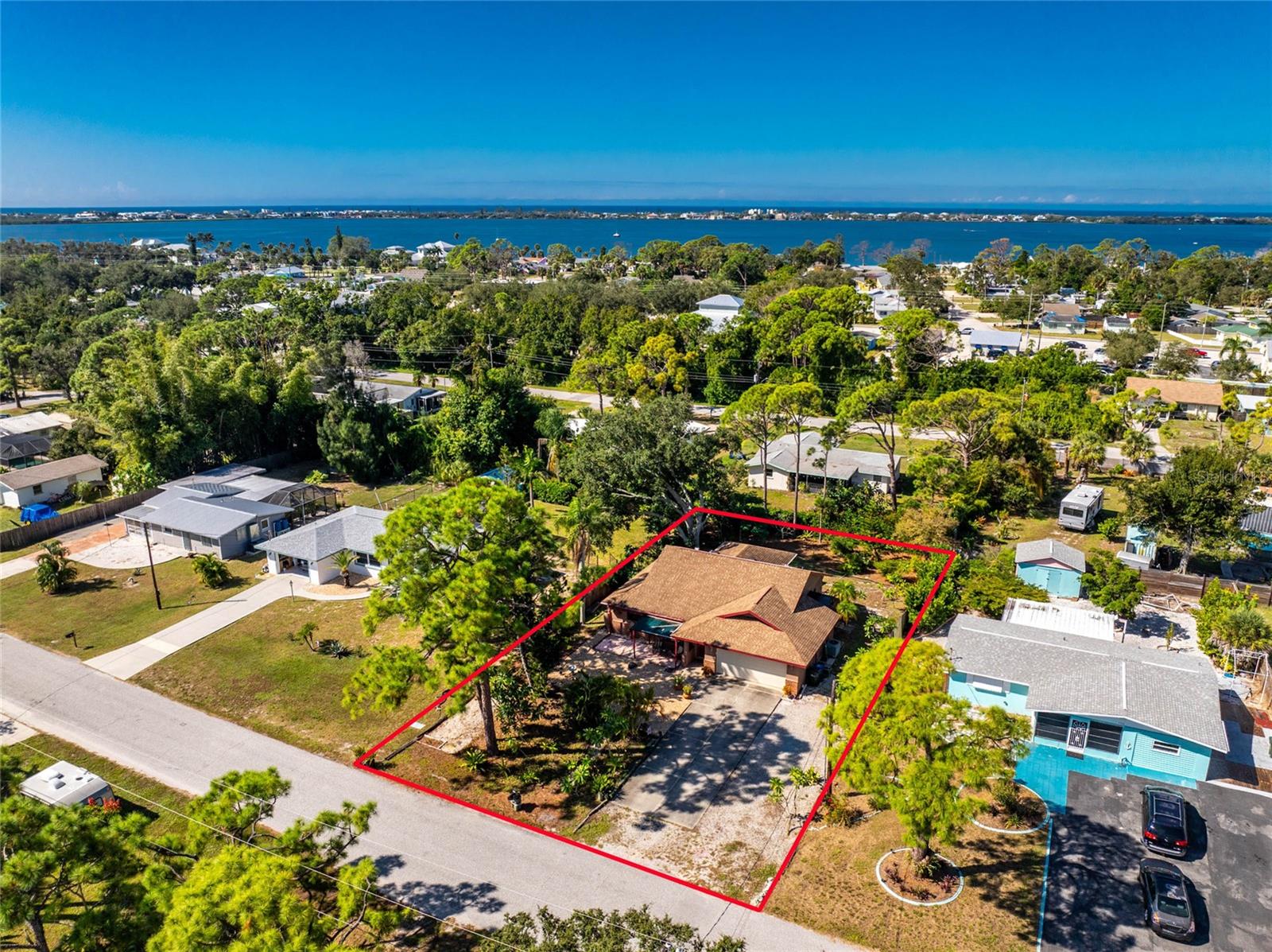 BAY VIEW MANOR - Residential