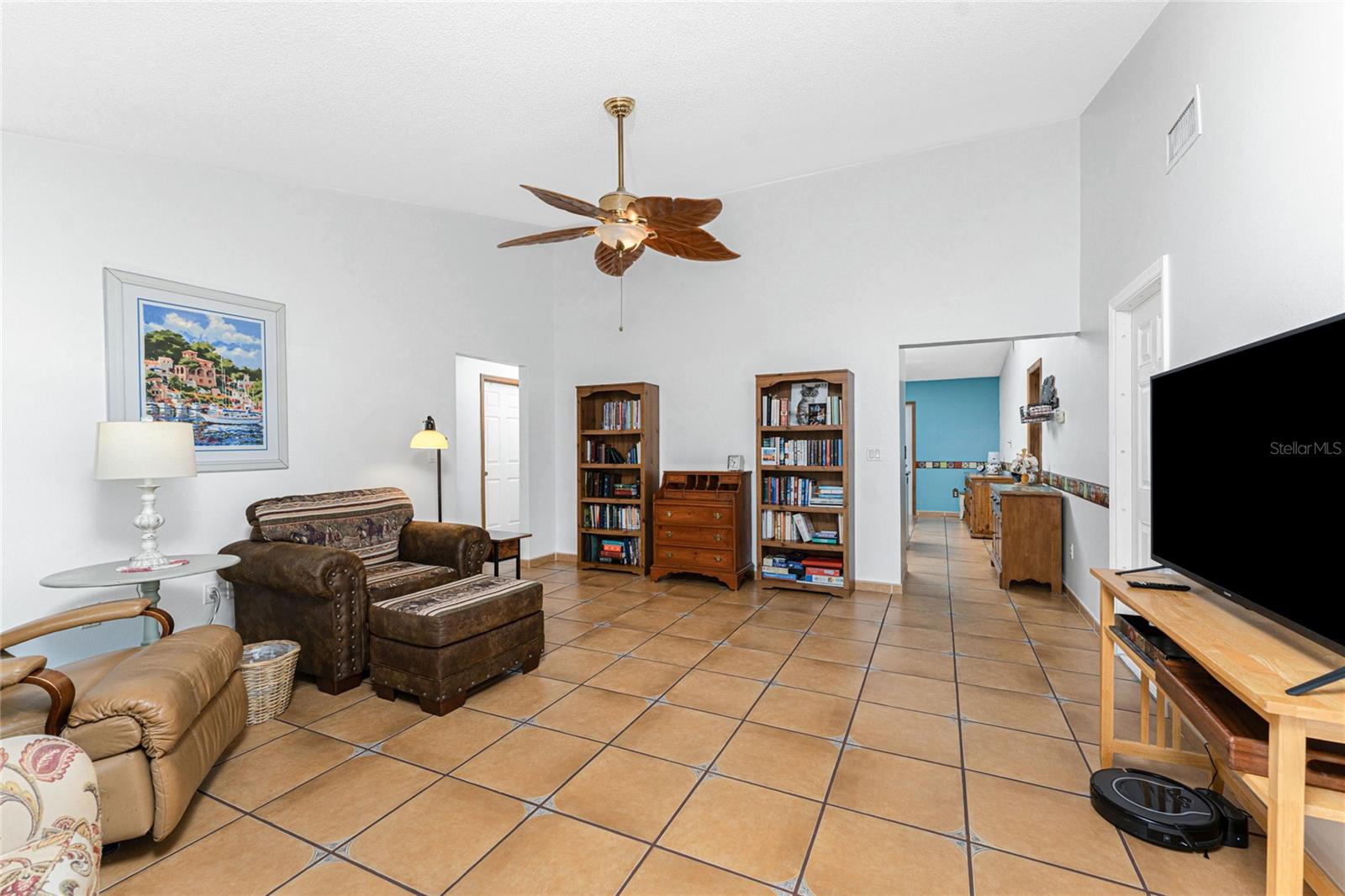 BAY VIEW MANOR - Residential