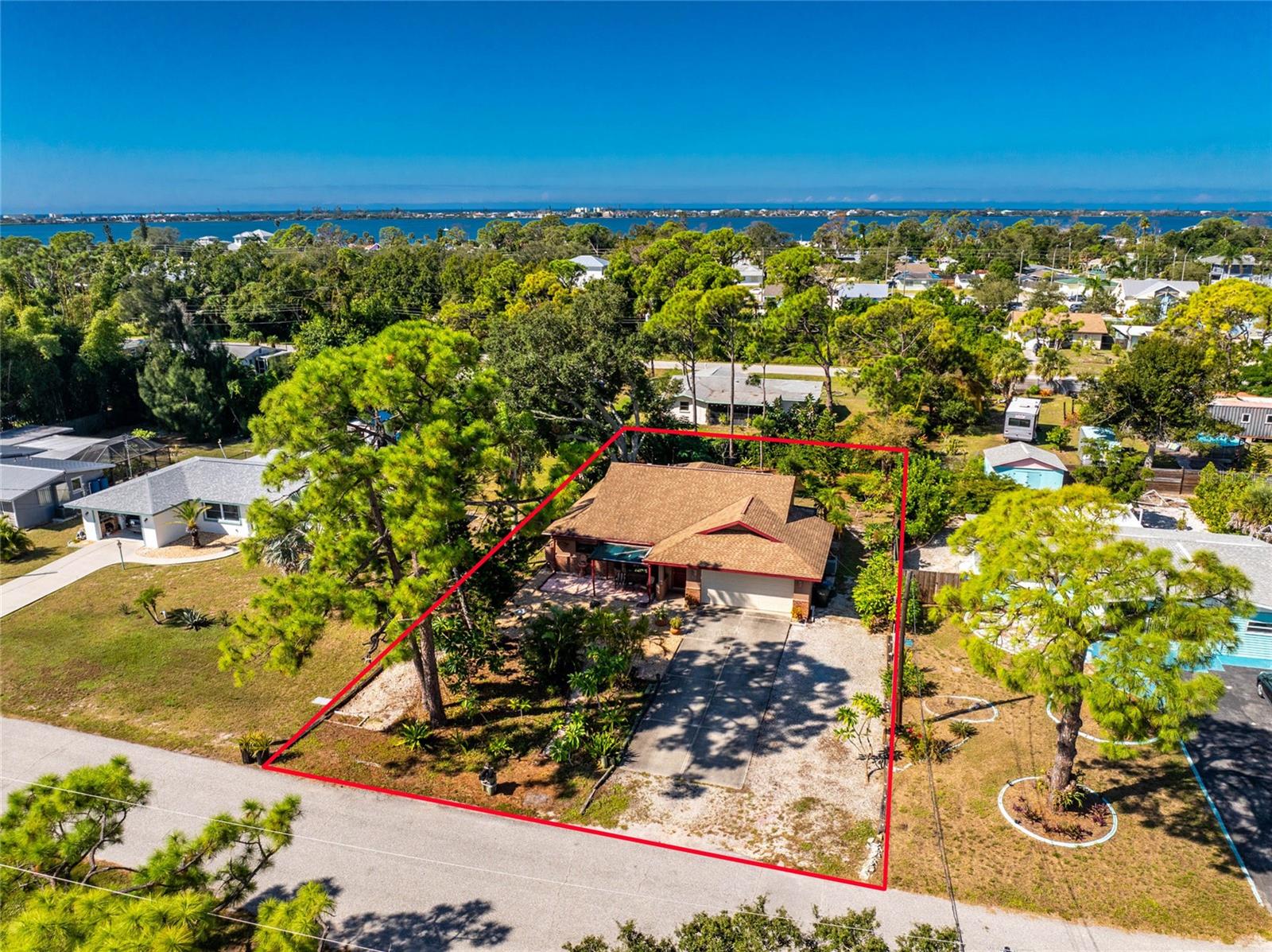 BAY VIEW MANOR - Residential