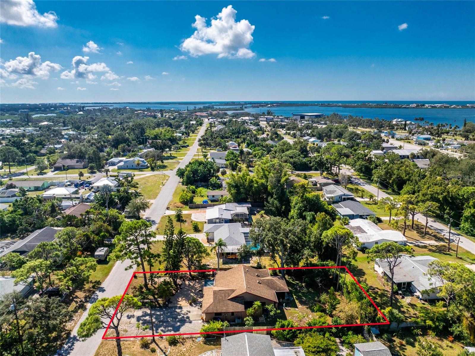 BAY VIEW MANOR - Residential