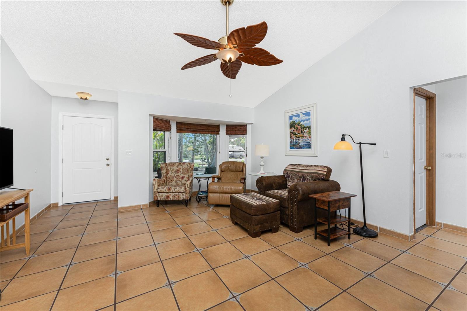 BAY VIEW MANOR - Residential