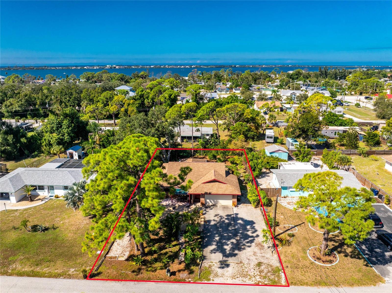 BAY VIEW MANOR - Residential