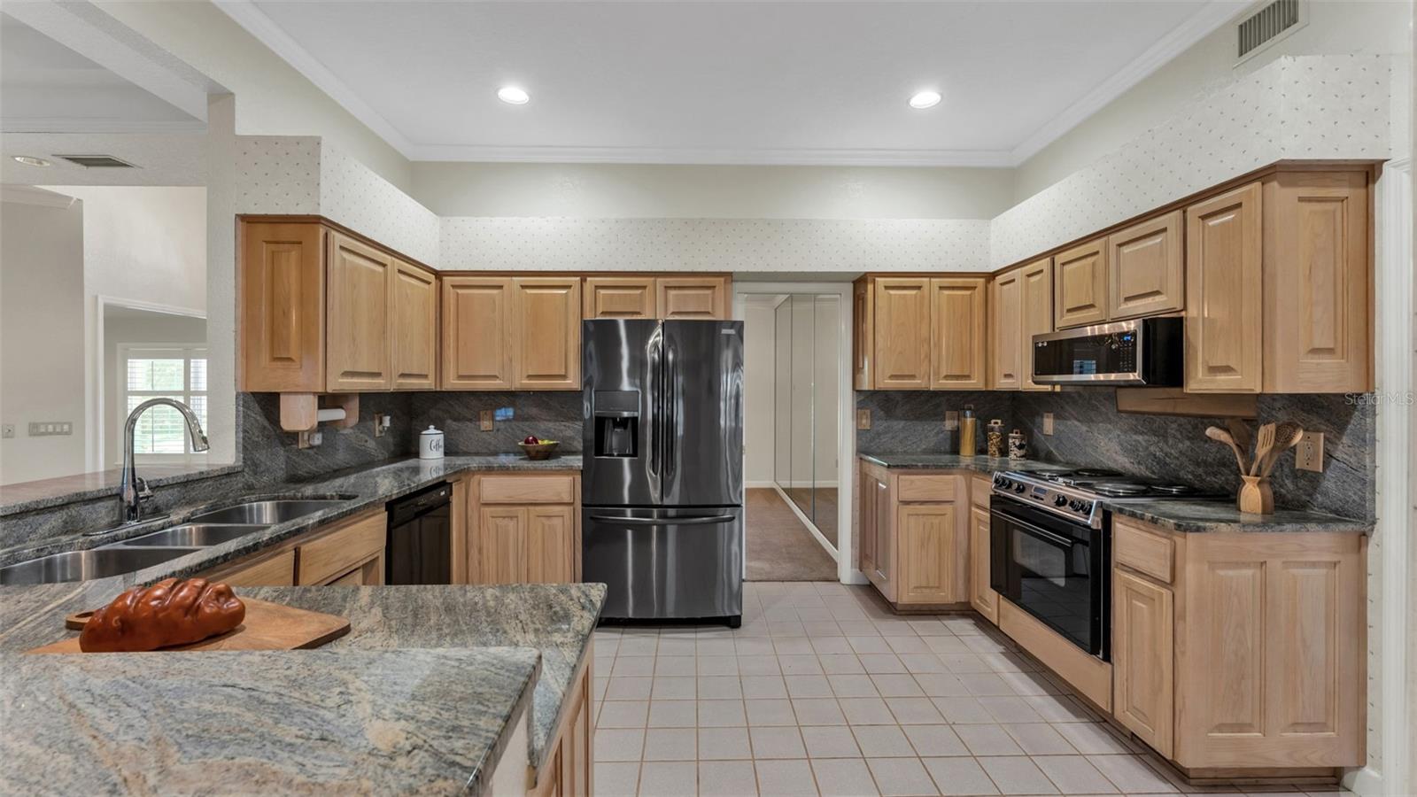 JULIANA WEST - Residential