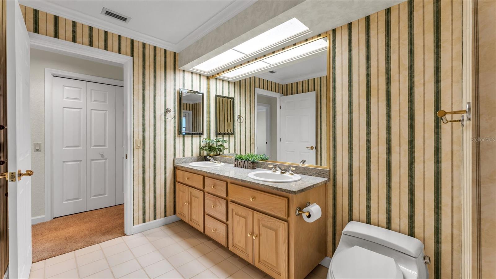 JULIANA WEST - Residential