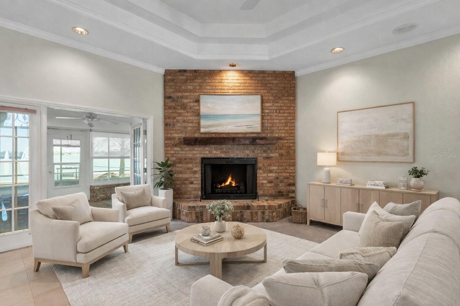 JULIANA WEST - Residential