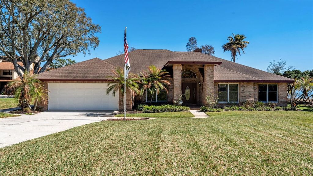 Photo of 122 W Juliana Way, Auburndale, FL 33823 (MLS # L4959668)