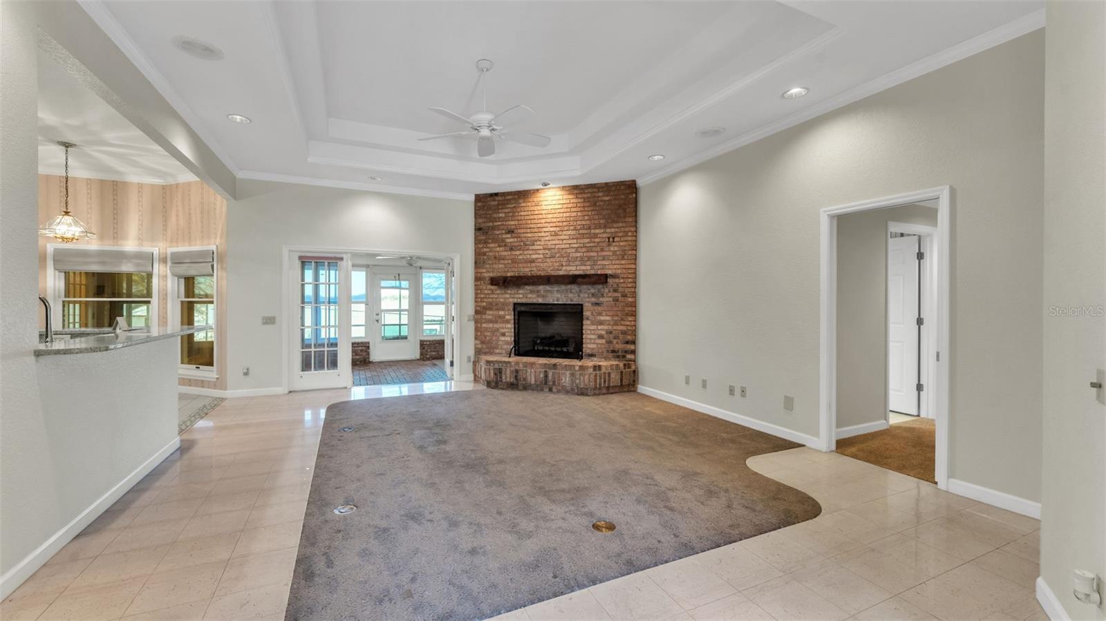 JULIANA WEST - Residential