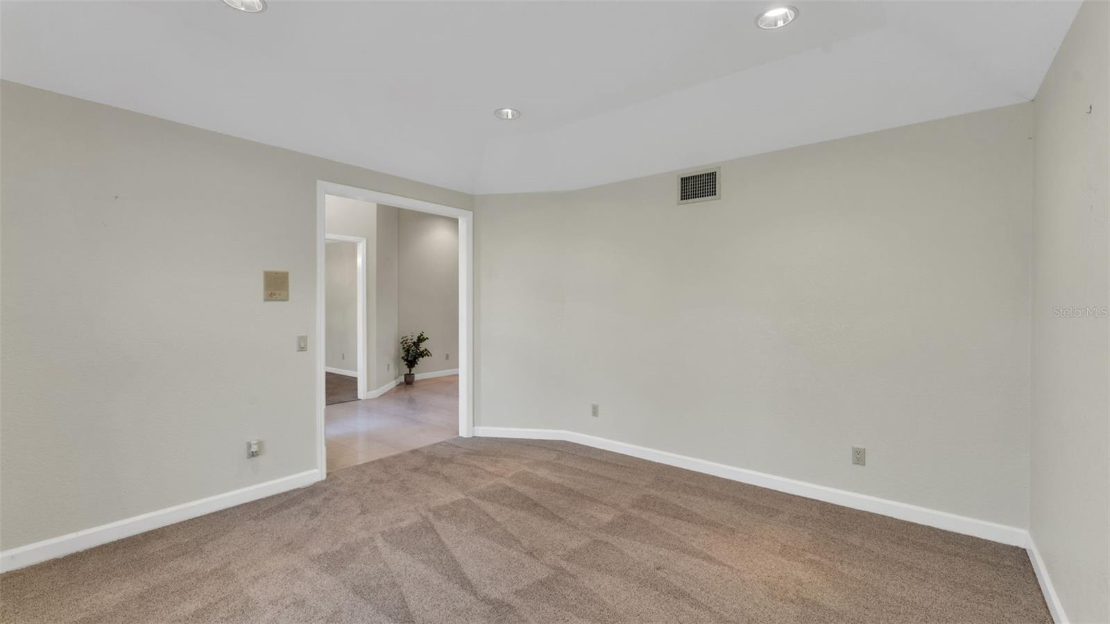 JULIANA WEST - Residential