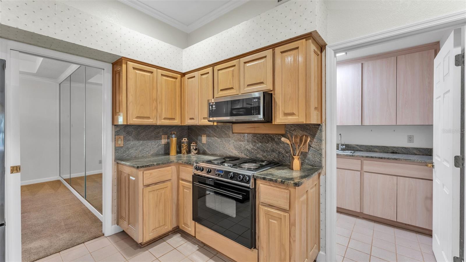 JULIANA WEST - Residential