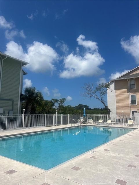 A home in PALM HARBOR