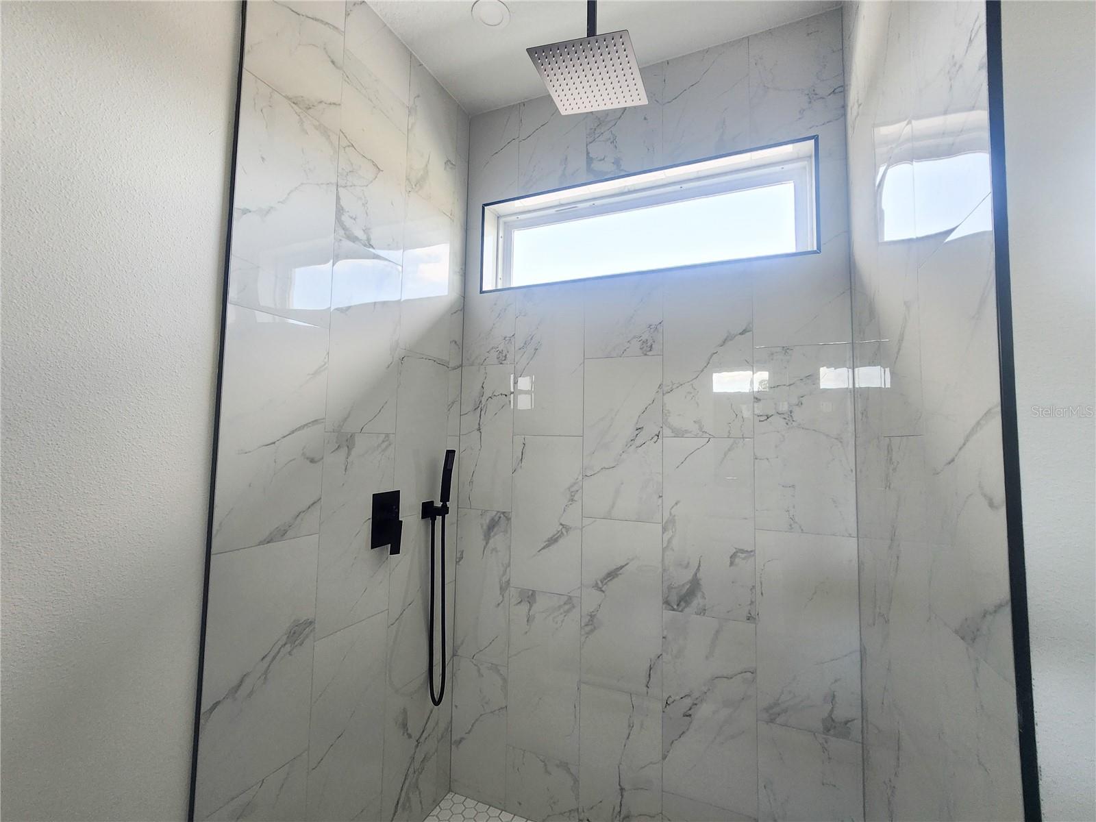 ROLLING HILLS UN 1 - Residential