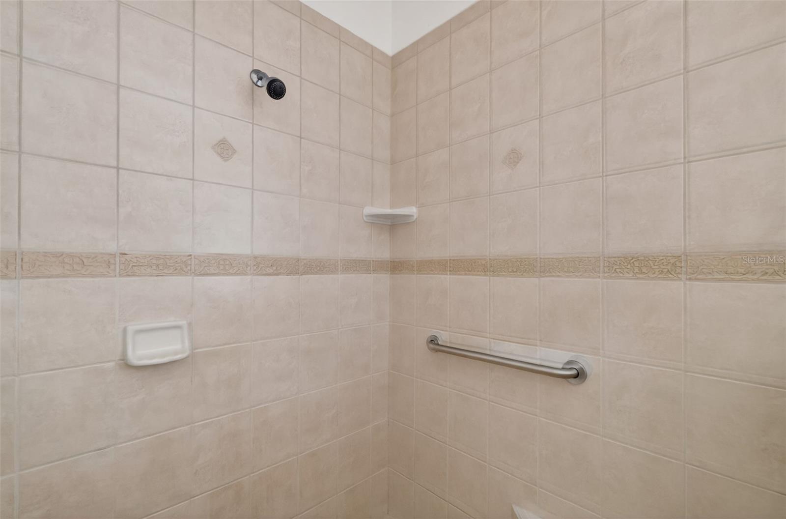 ROYAL TRAILS - Residential