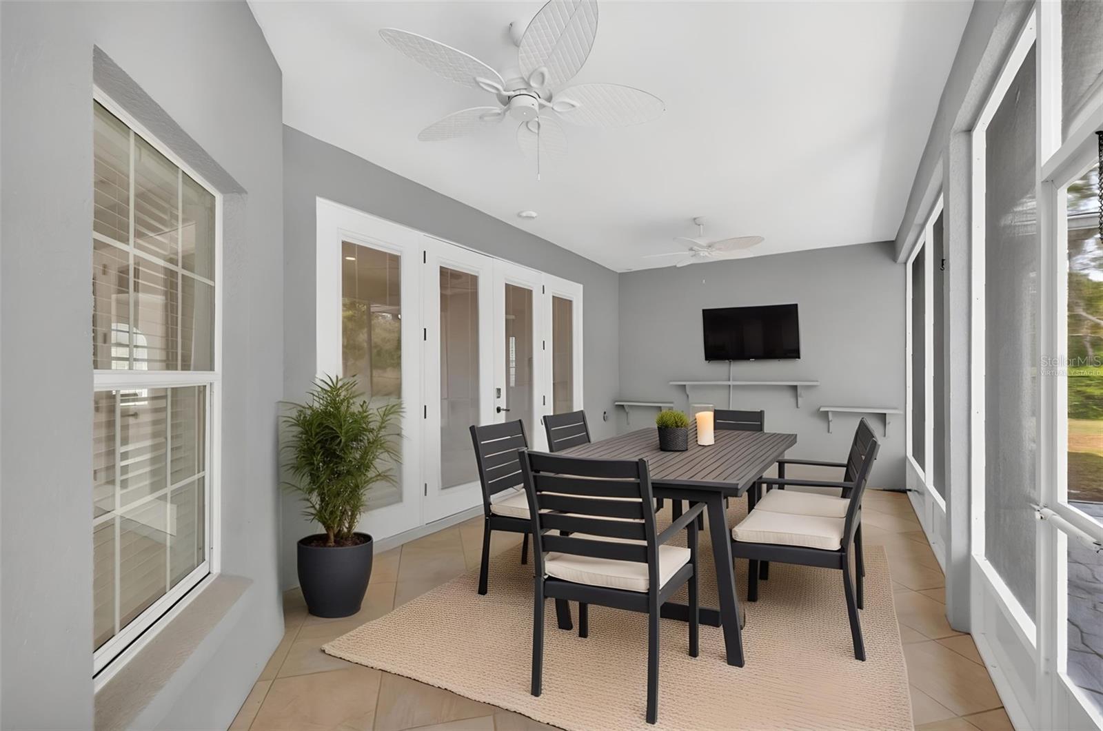 ROYAL TRAILS - Residential