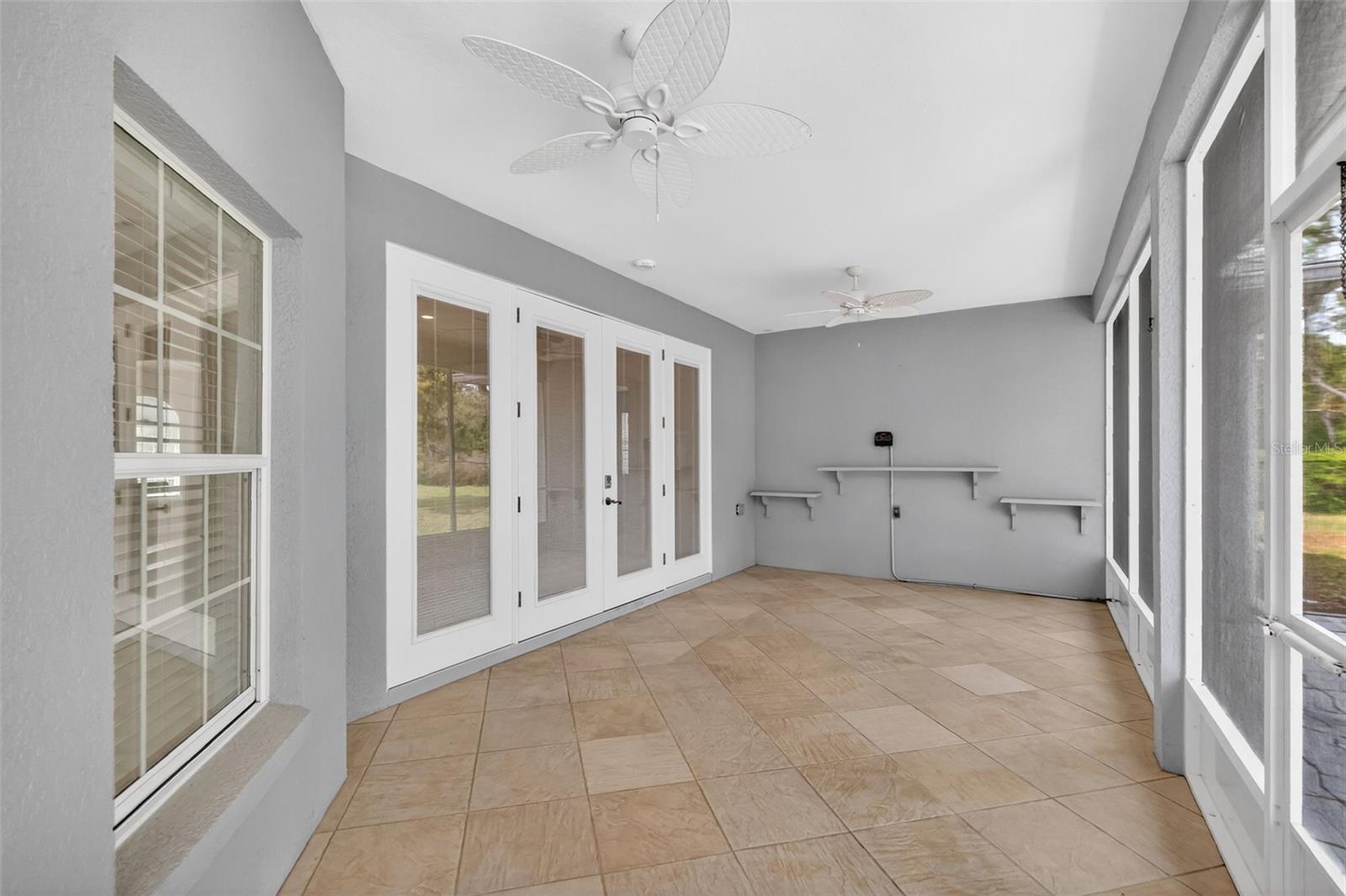 ROYAL TRAILS - Residential