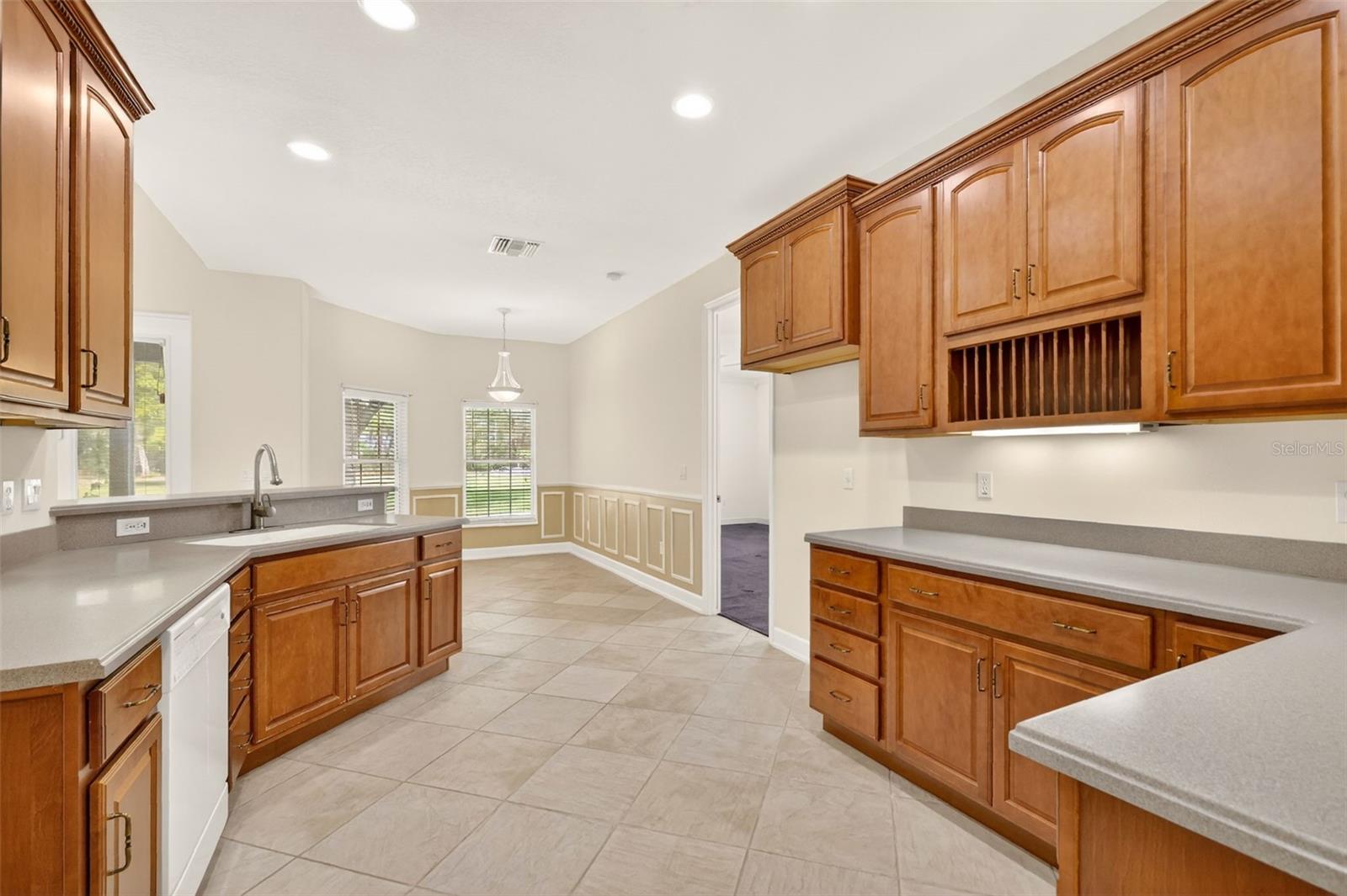 ROYAL TRAILS - Residential