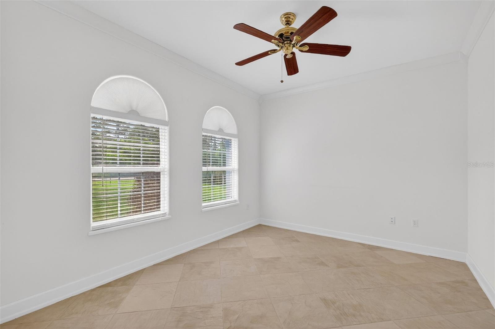 ROYAL TRAILS - Residential