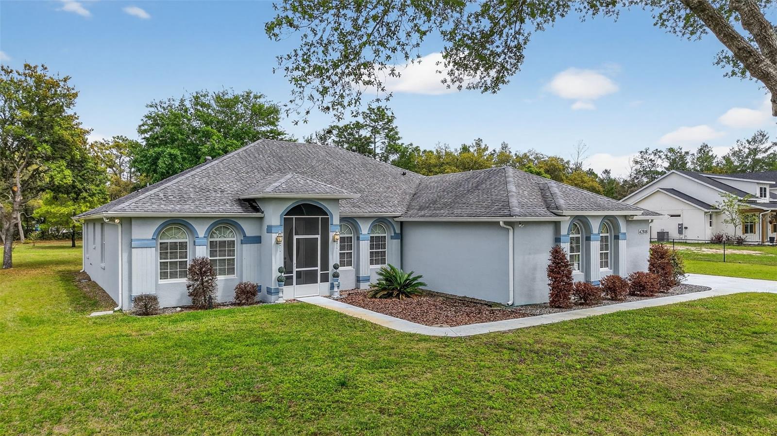 ROYAL TRAILS - Residential