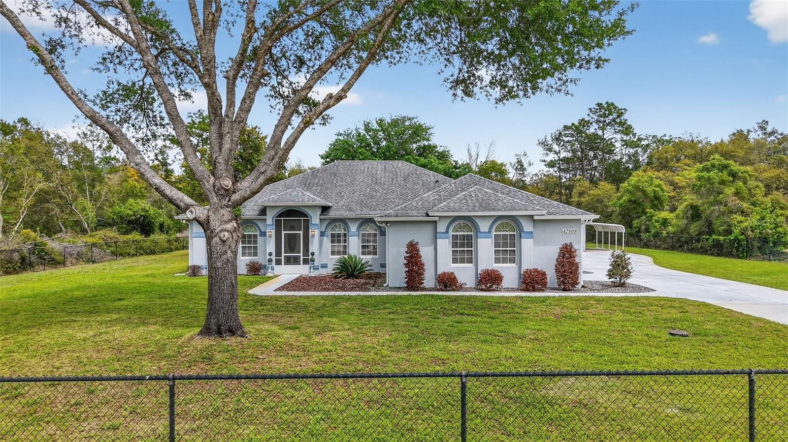 ROYAL TRAILS - Residential