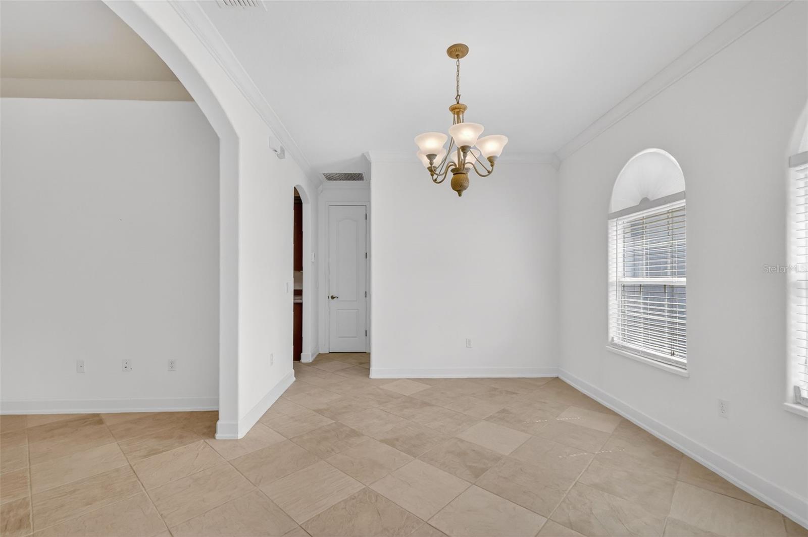 ROYAL TRAILS - Residential