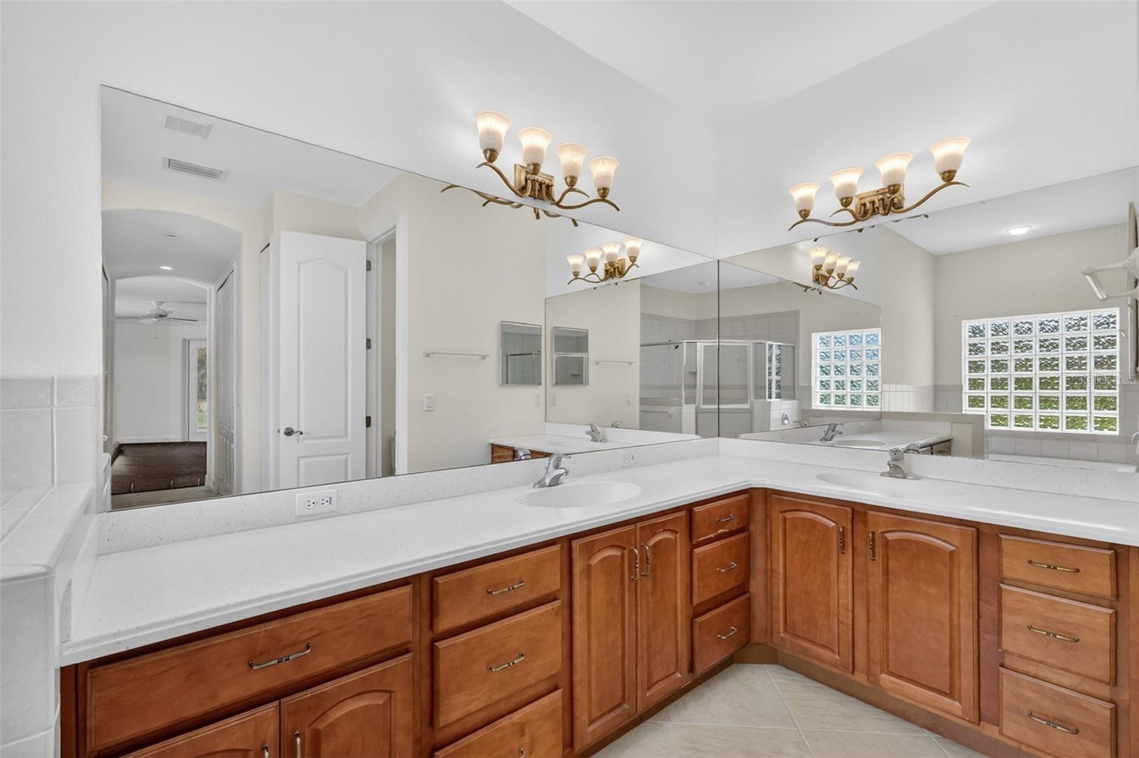 ROYAL TRAILS - Residential