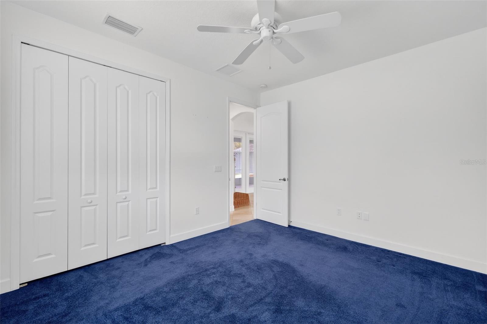 ROYAL TRAILS - Residential