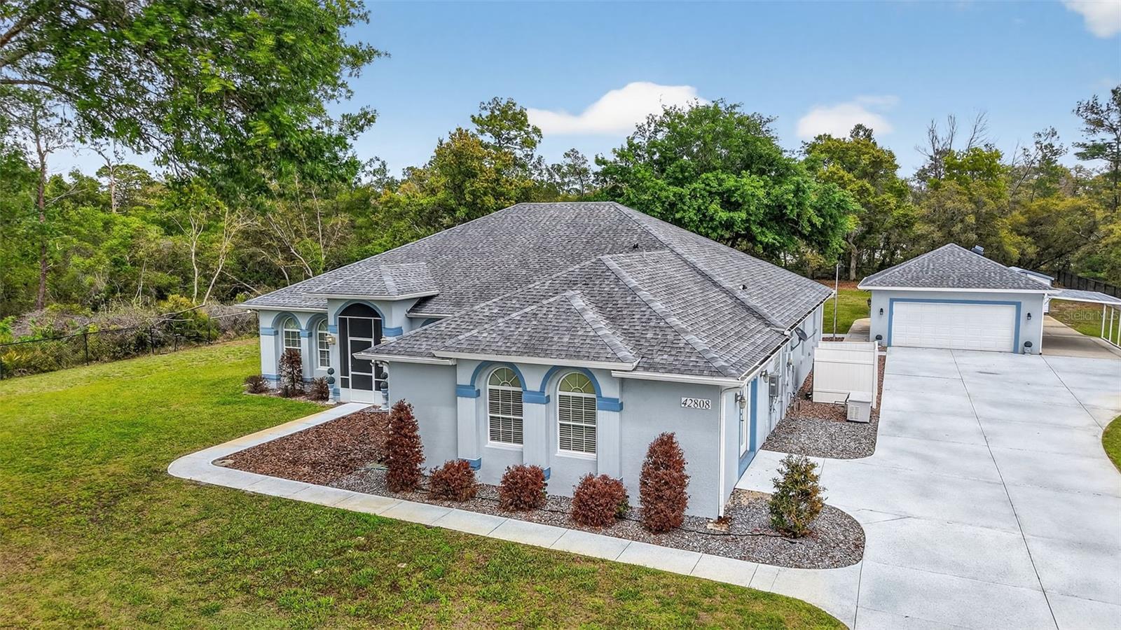 ROYAL TRAILS - Residential