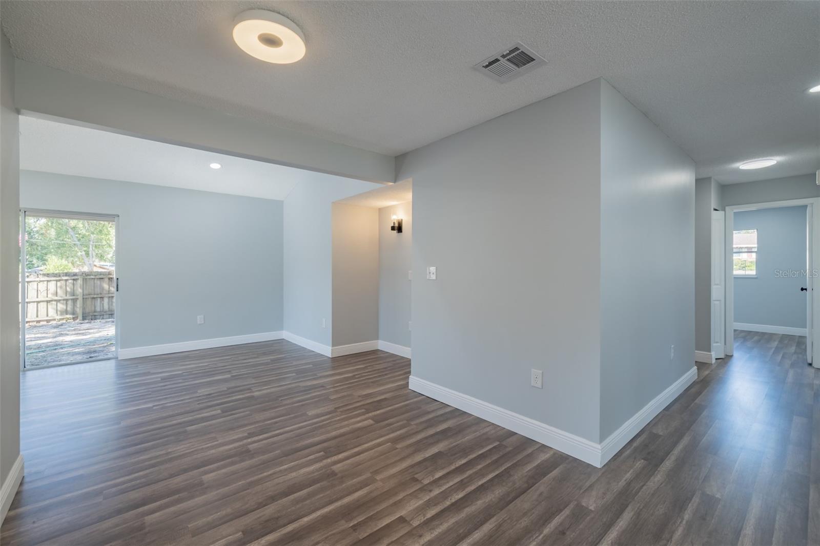 LAZY LANE ESTATES - Residential