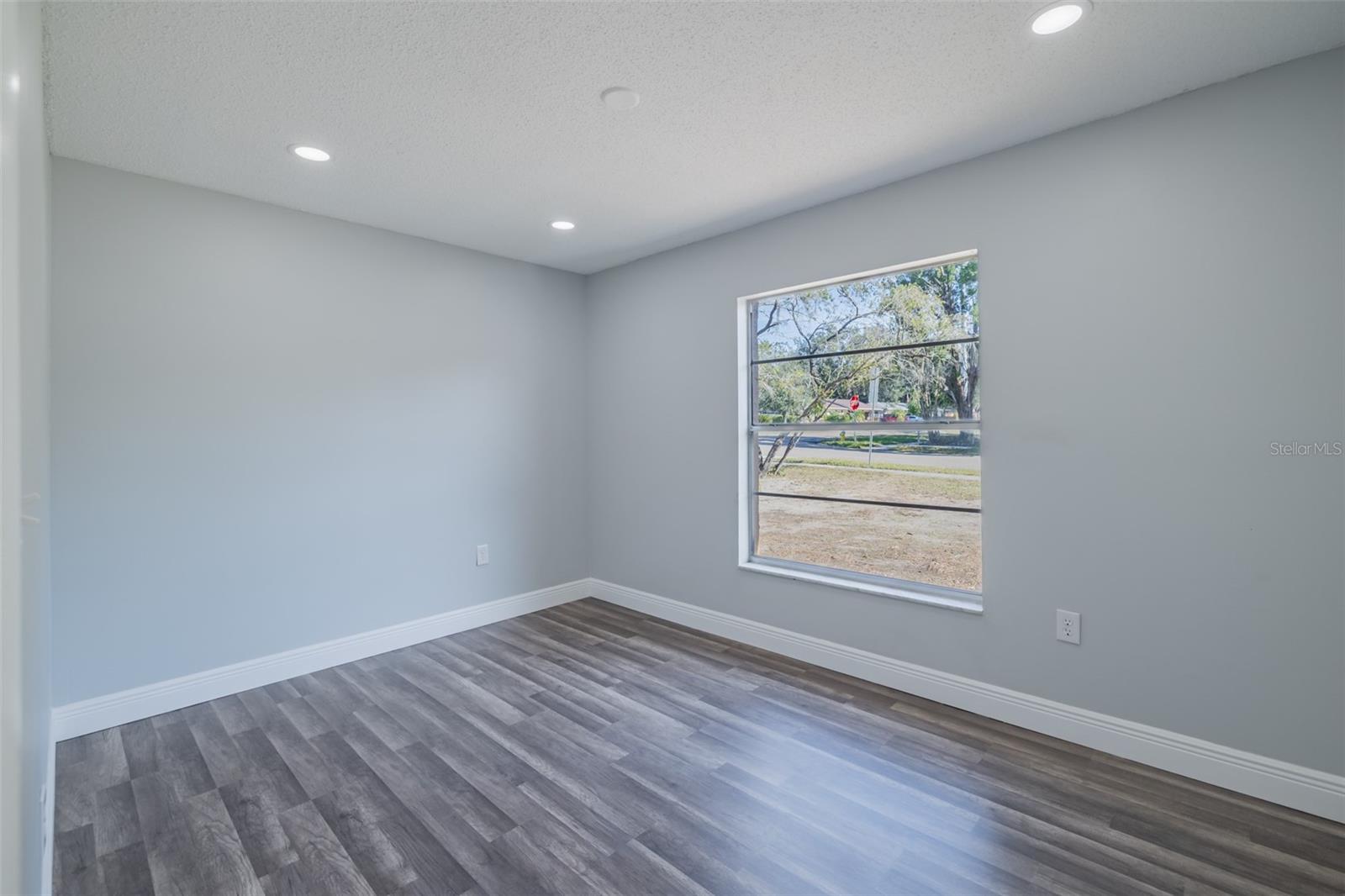 LAZY LANE ESTATES - Residential