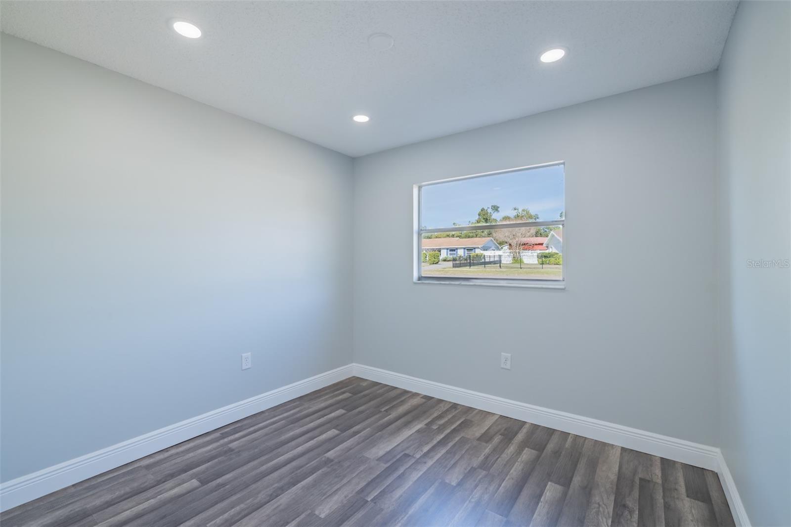 LAZY LANE ESTATES - Residential