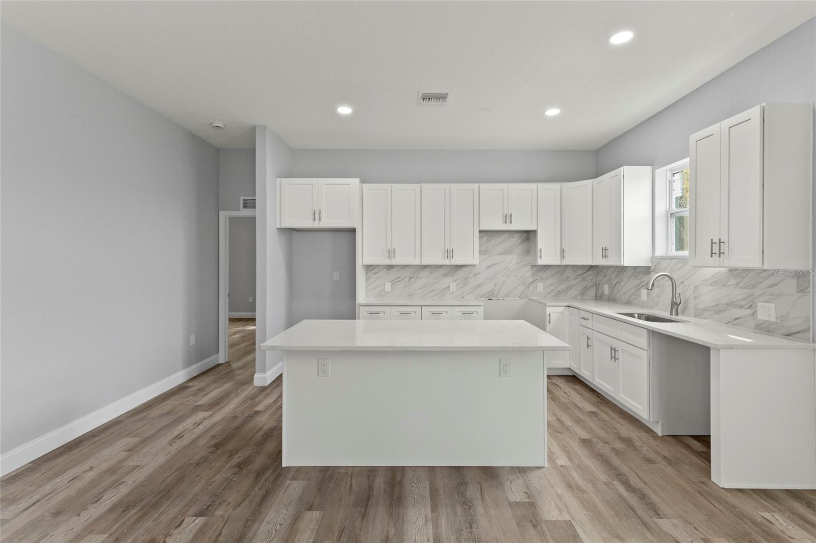 PINECREST - Residential