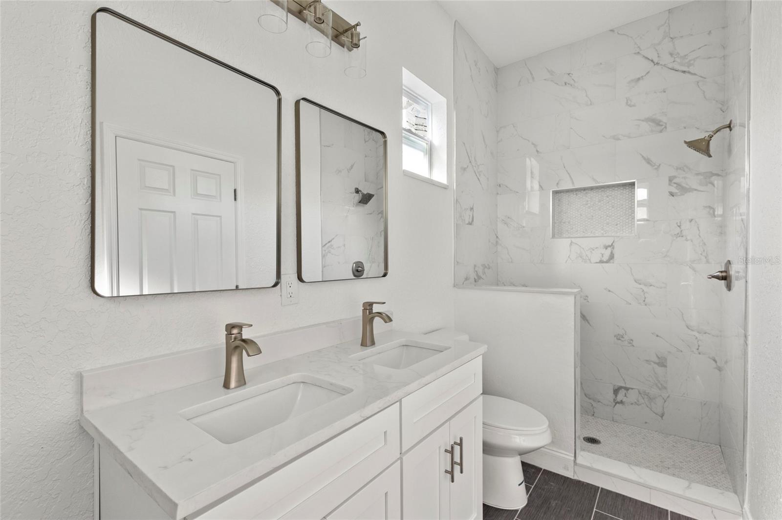 PINECREST - Residential