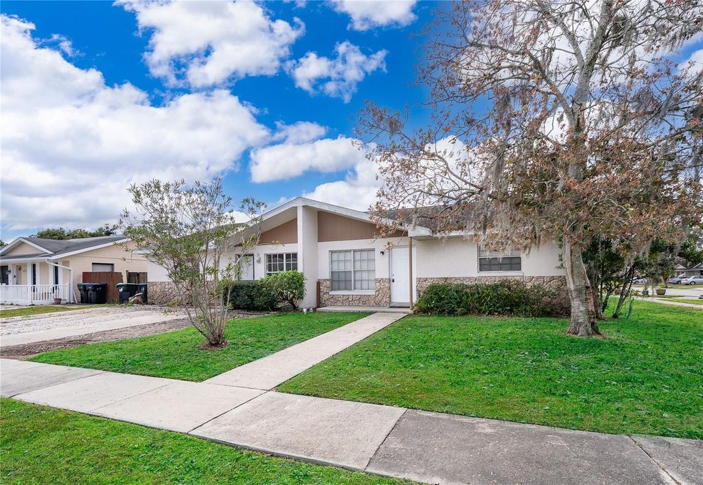 Photo of 8024 Woodduck Drive, Orlando, FL 32825 (MLS # O6377739)