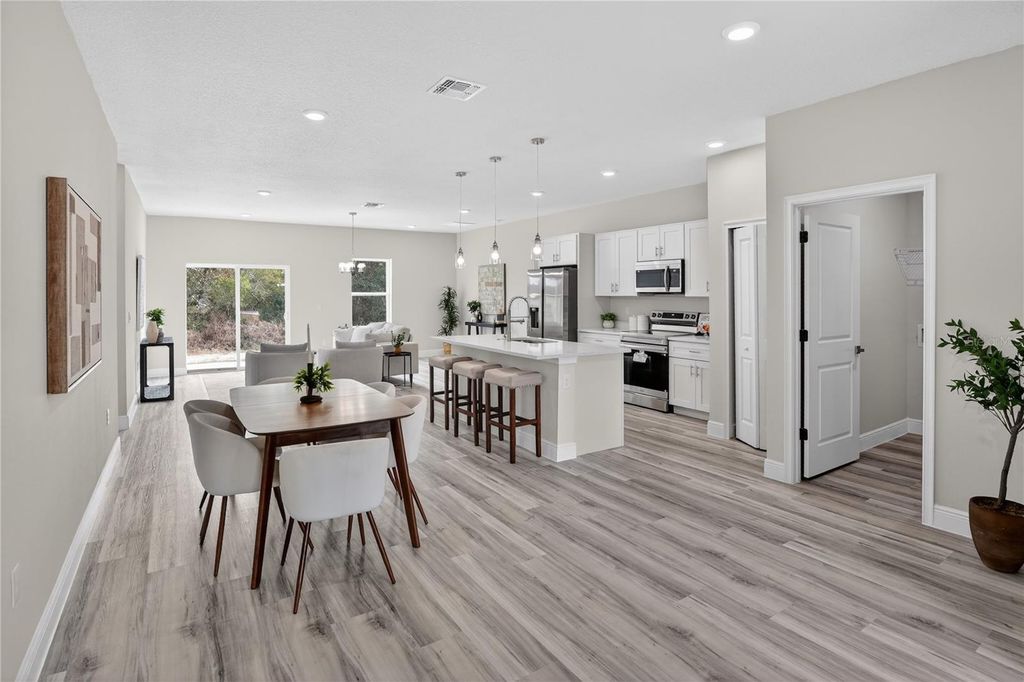 Photo of 15742 SW 37th Circle, Ocala, FL 34473 (MLS # O6377790)