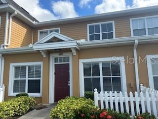 Townhome in Venetian Bay Villages, a resort style community in the heart of Kissimmee, Property features 3 bedrooms and 2 bathrooms, principal bedroom downstairs for easy access, living-dining combo, laminated flooring throughout the property, NO CARPET, washer and dryer combo. This 24 hours security gated community features a heated main pool with jacuzzi close to the club house and 3 more pools around the community, game room, fitness center, basketball, tennis and beach volleyball courts, car wash, several playgrounds and BBQ areas for resident's convenience, spectacular pond for relaxing and to enjoy every sunset view. This prime location is close to major highways like 192 Vine Street, John Young Pkwy, Osceola Pkwy and Florida Turnpike.