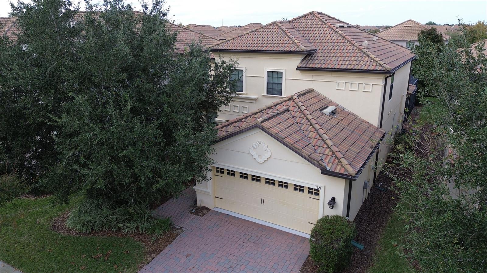 1424 MOON VALLEY DRIVE