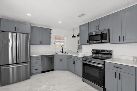 25345 Green Heron Drive, Leesburg, FL 34748
