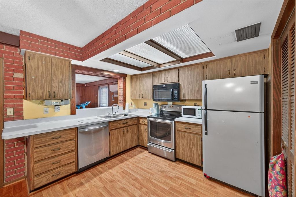 Photo of 2520 Southpointe Drive, Dunedin, FL 34698 (MLS # W7878181)