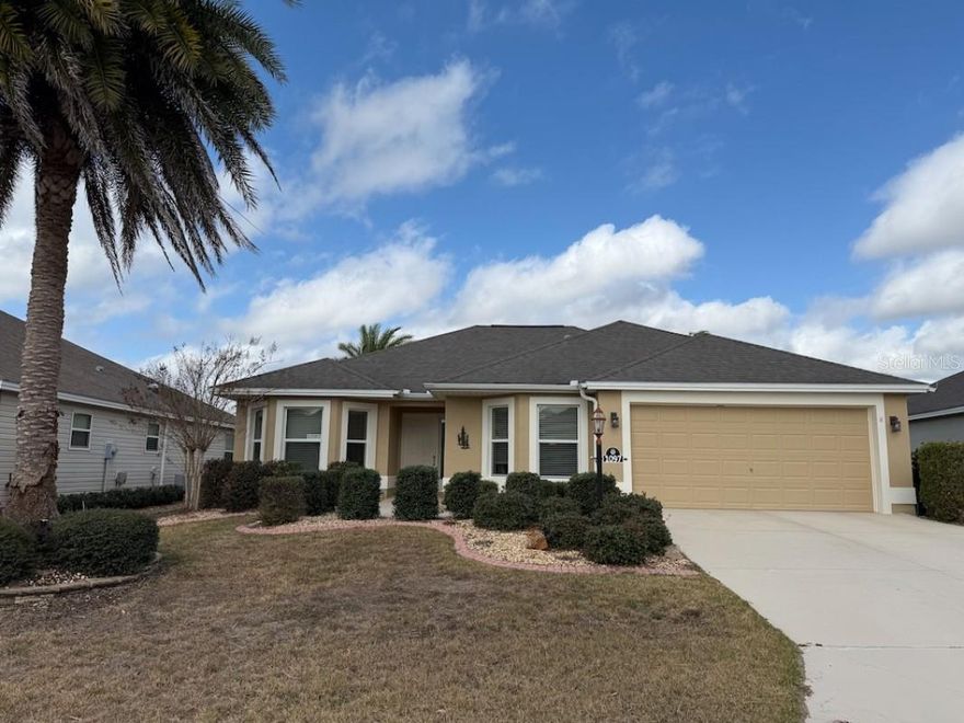BOND FULLY PAID OFF
Private Backyard with privacy wall
Turn Key Close to all squares and in the desirable Fernandina community.