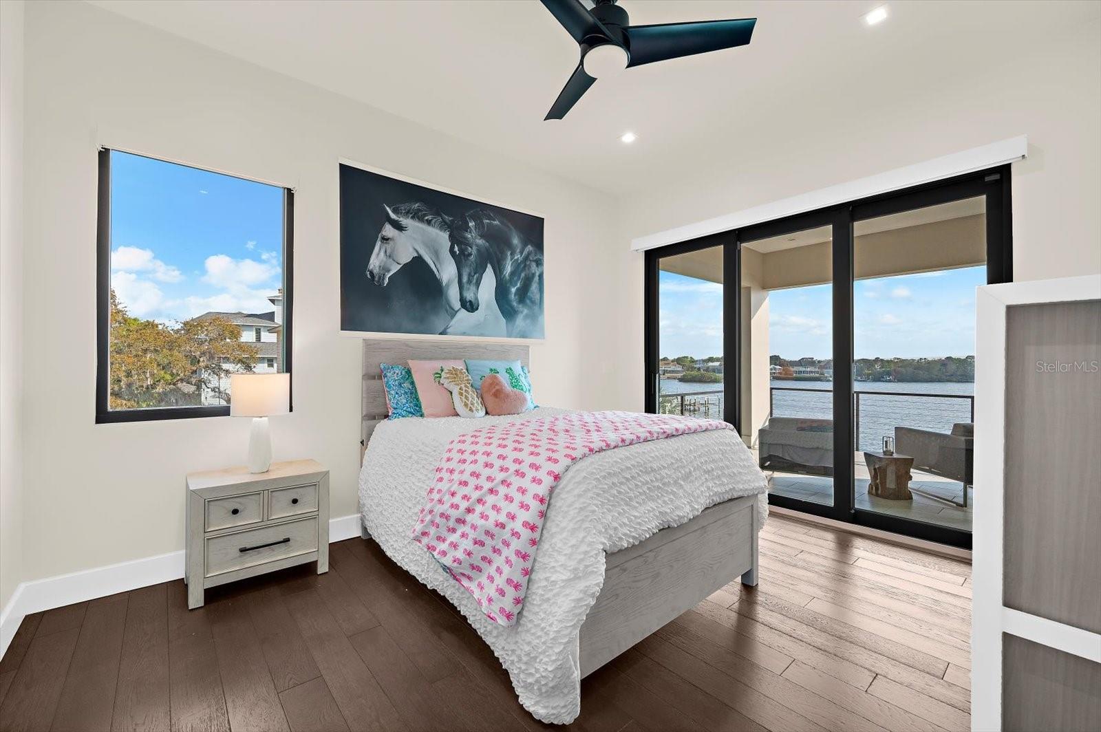 TOMAQUA - Residential