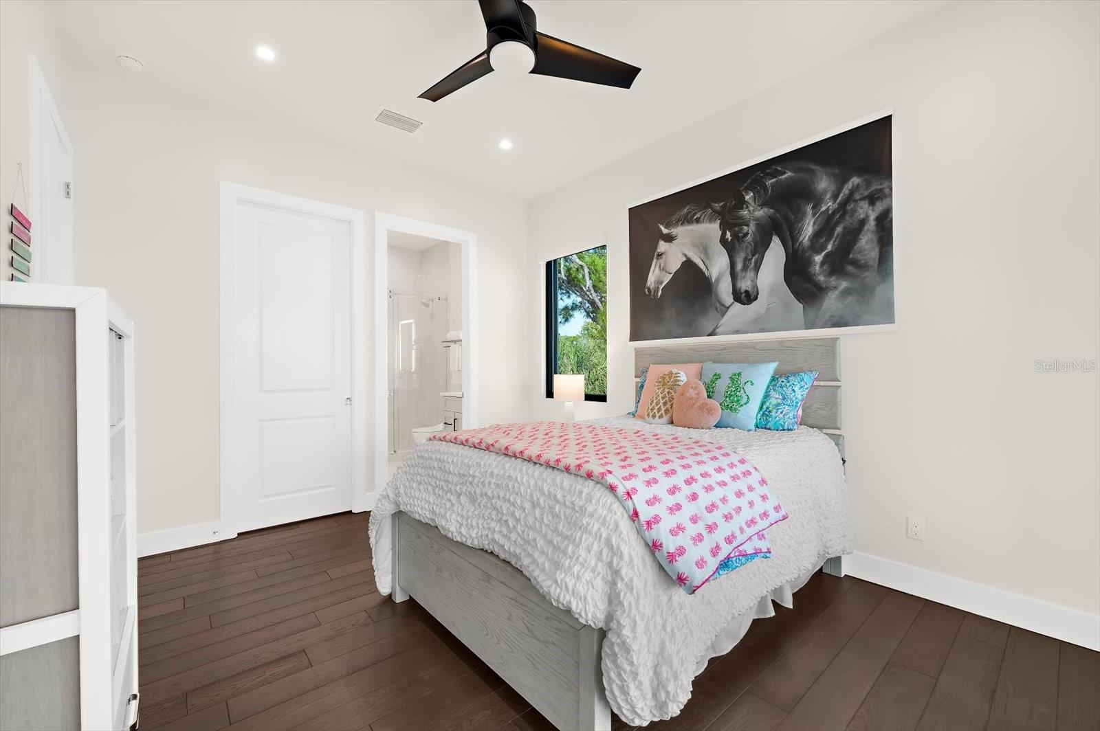 TOMAQUA - Residential