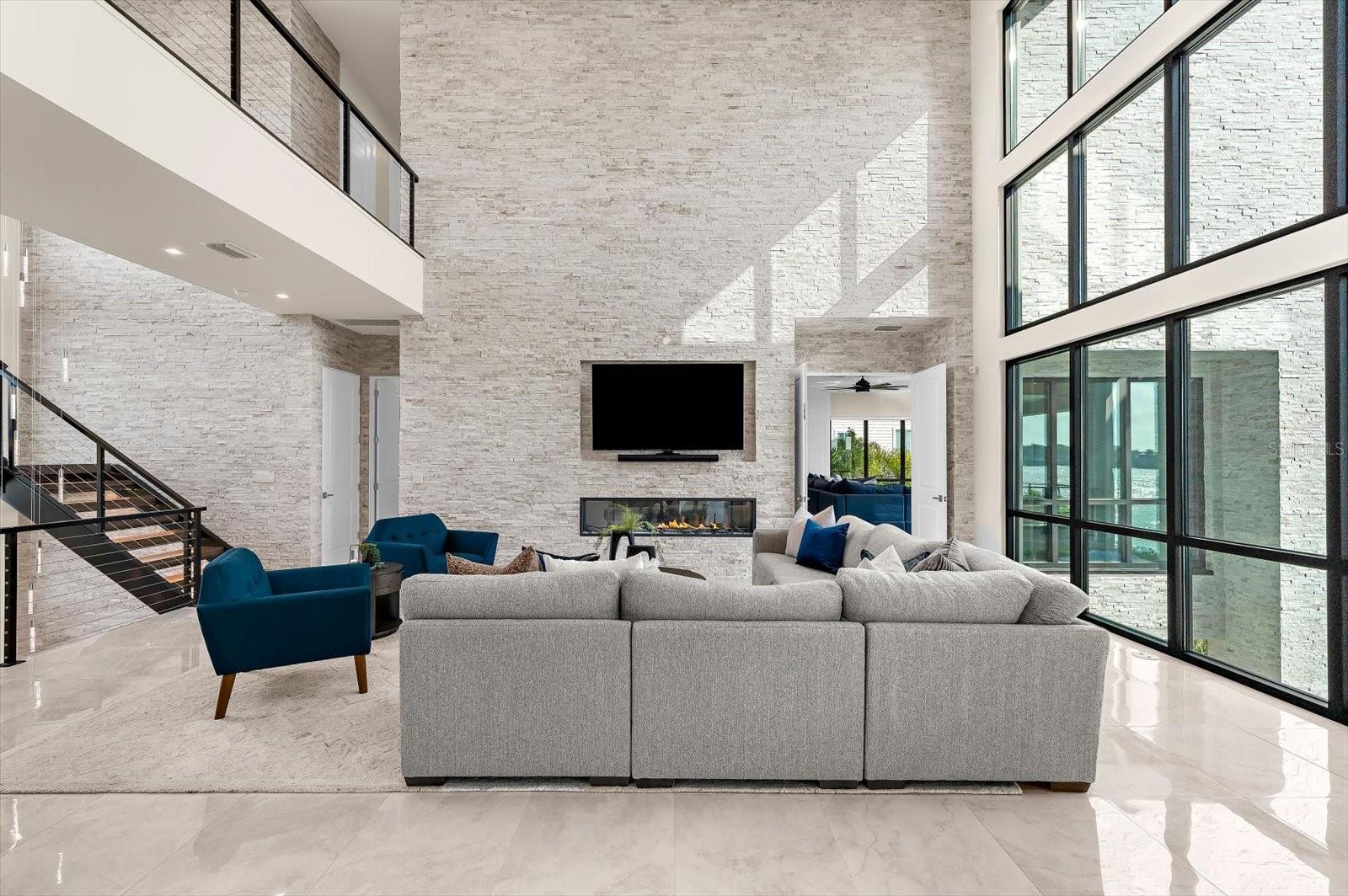 TOMAQUA - Residential