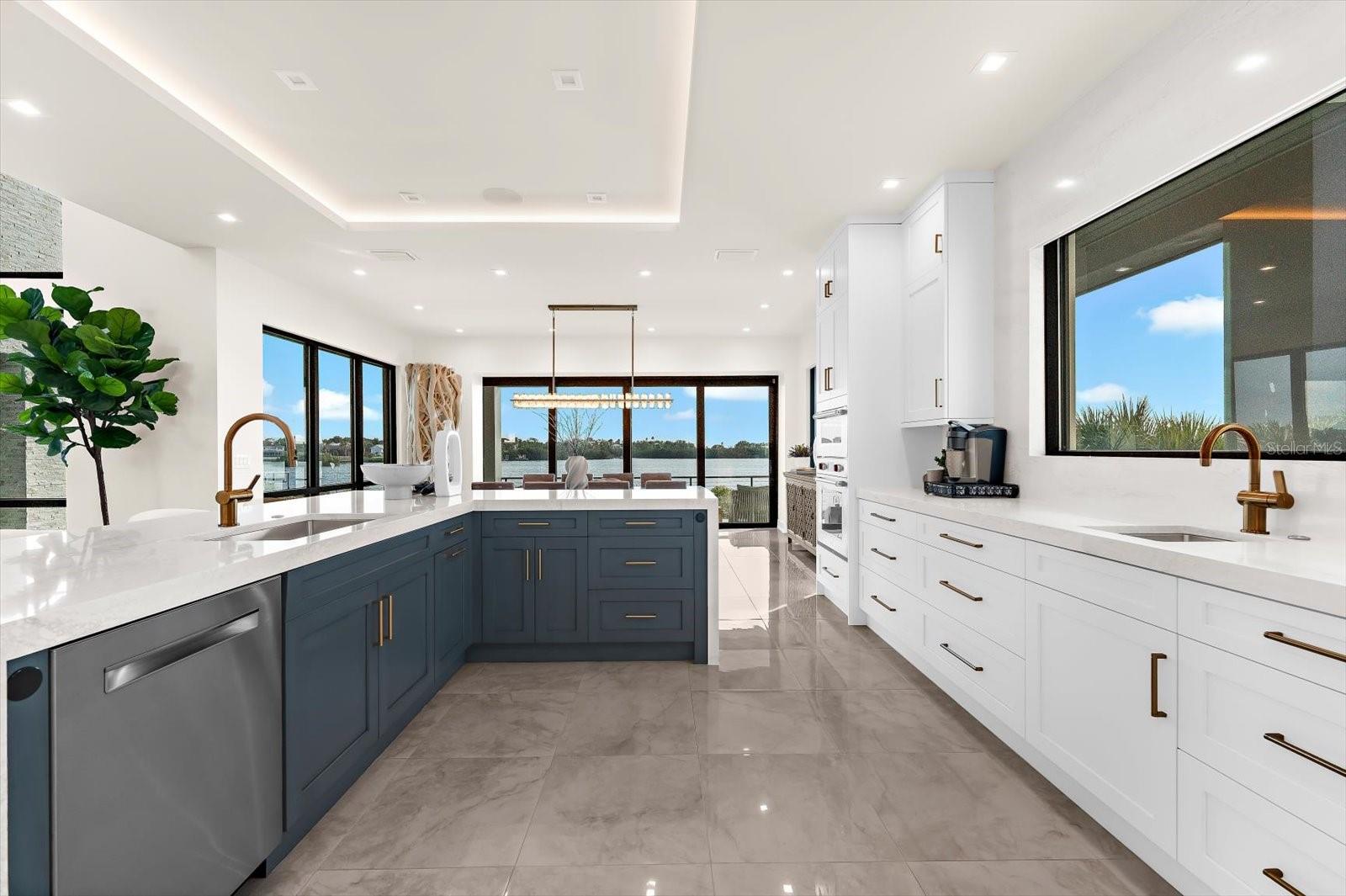 TOMAQUA - Residential