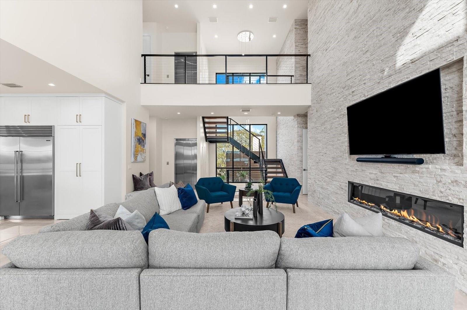 TOMAQUA - Residential