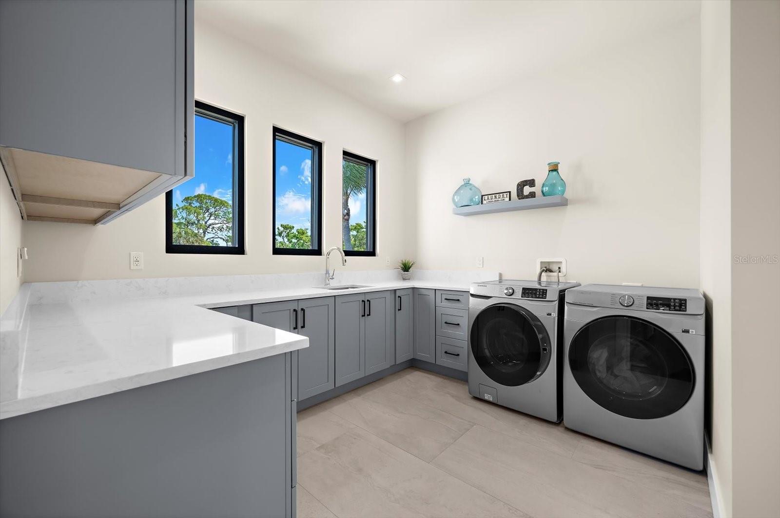 TOMAQUA - Residential