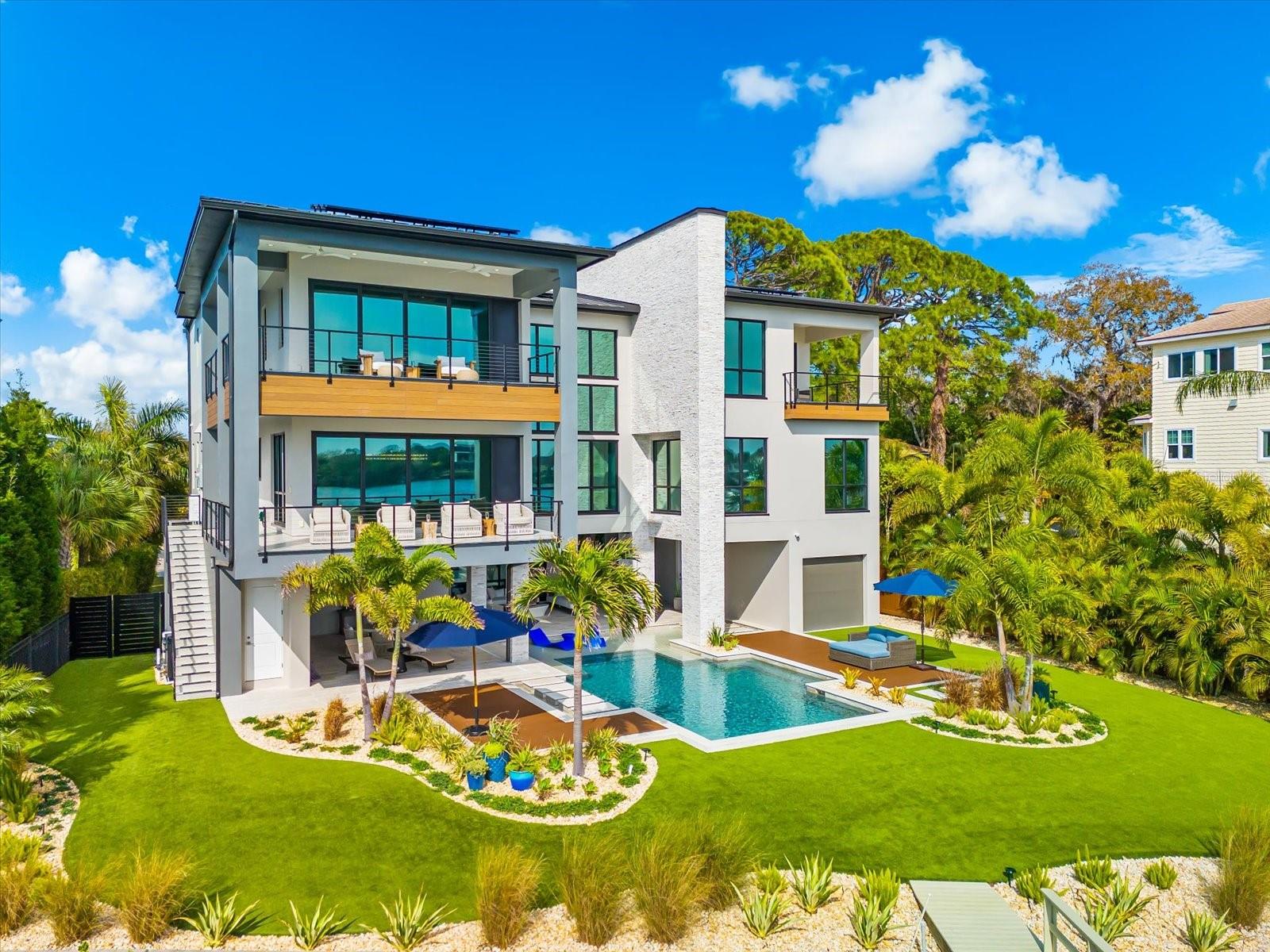 TOMAQUA - Residential