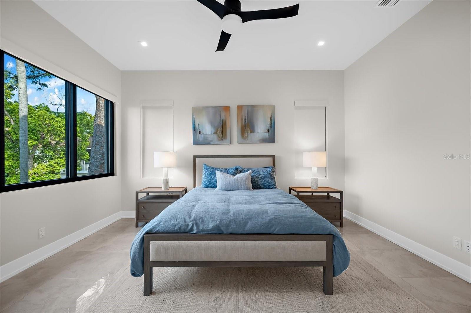 TOMAQUA - Residential