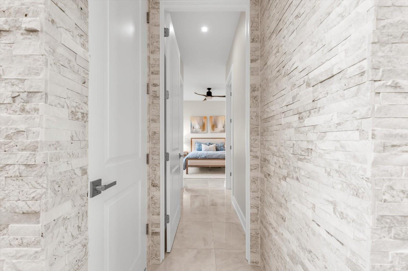 TOMAQUA - Residential