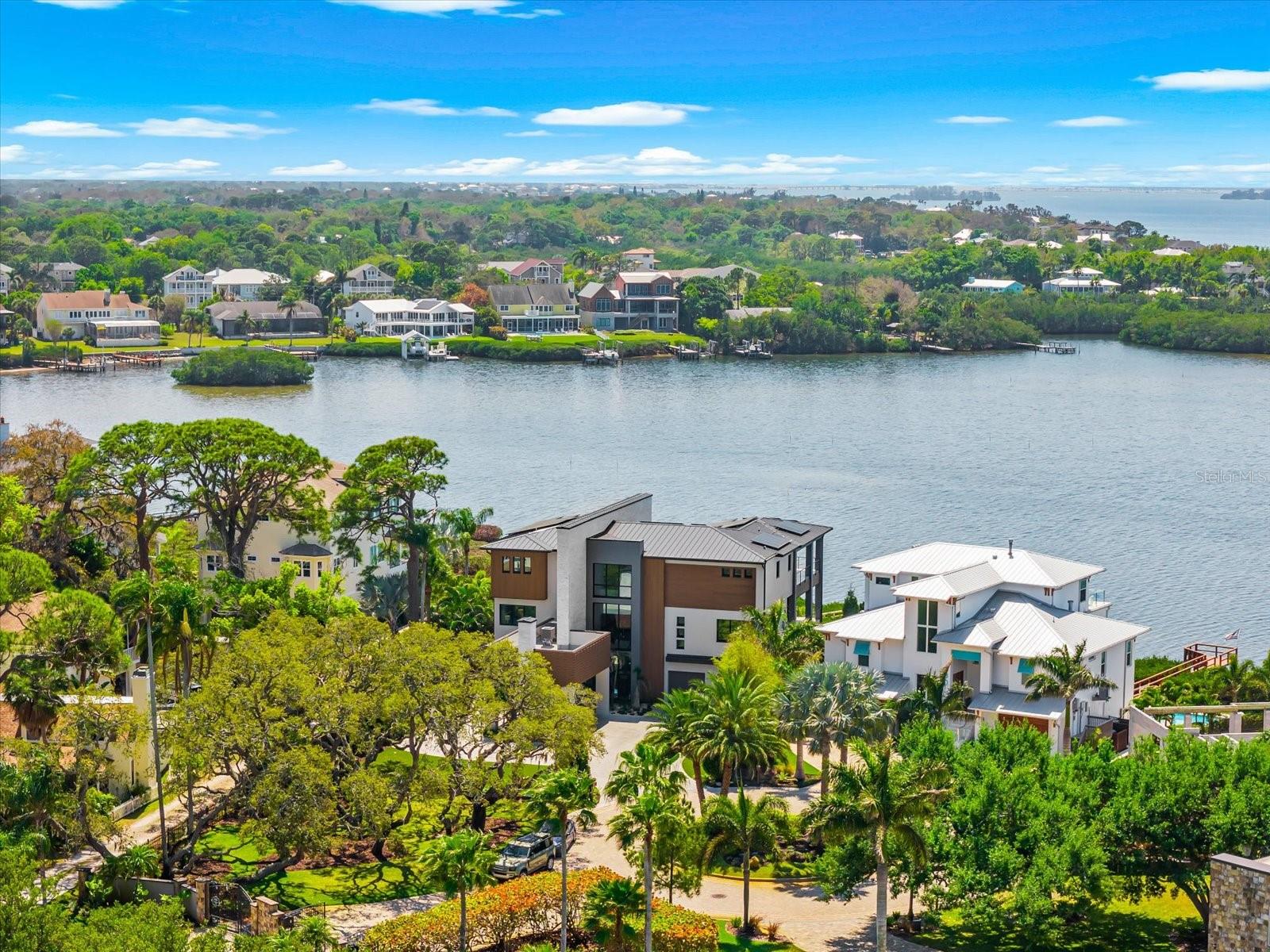 TOMAQUA - Residential